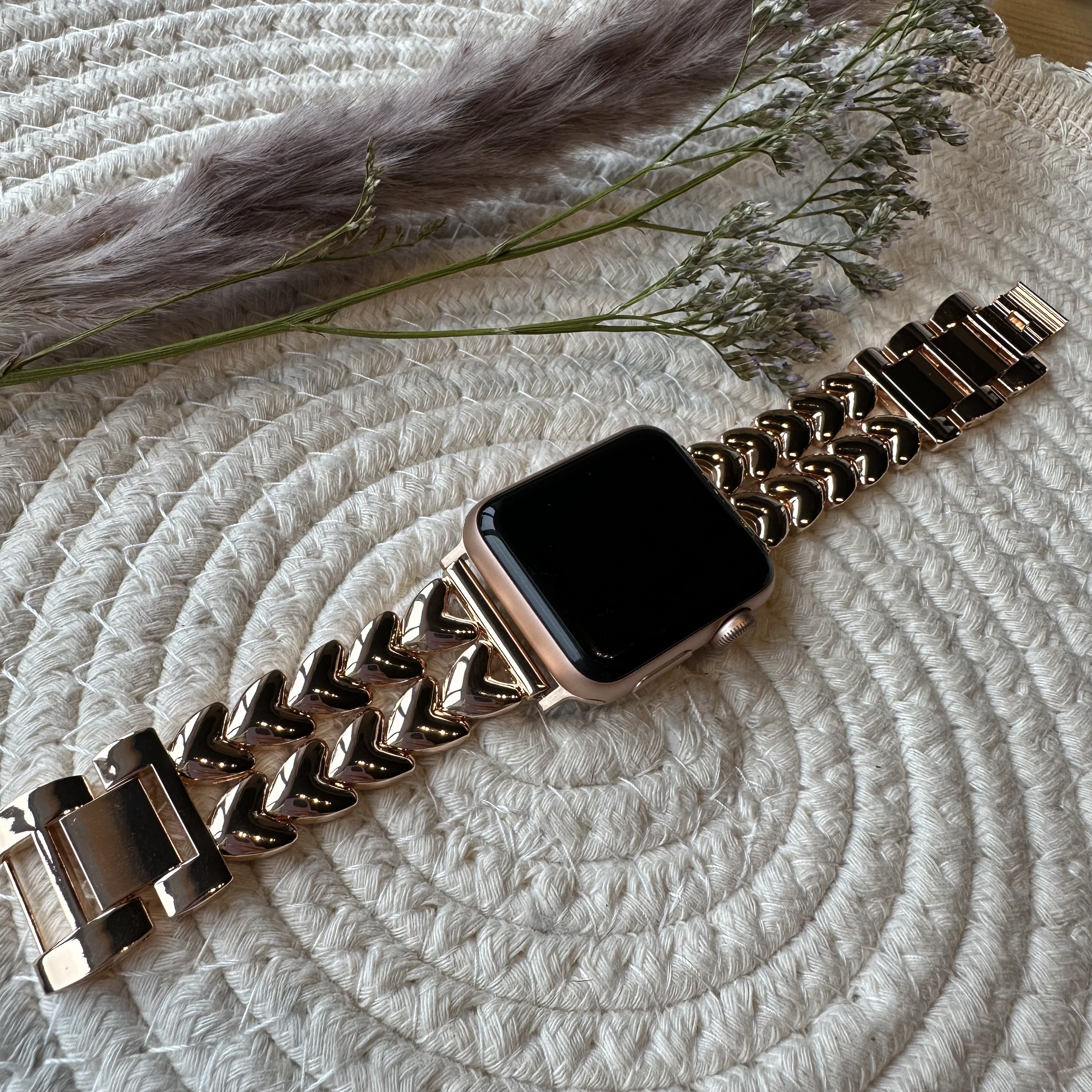 Apple Watch Heart Steel Link Strap - Rose Gold